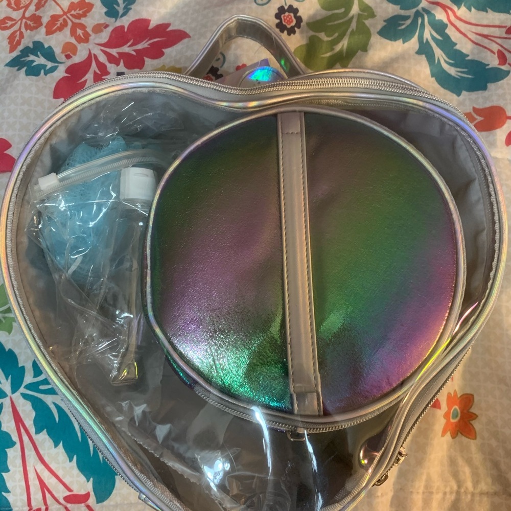 Heart shaped travel bag